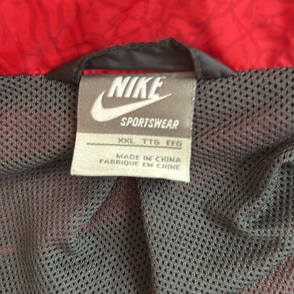 Nike Full Zip Hooded Windbreaker Jacket RN#56323 - Picture 2 of 4